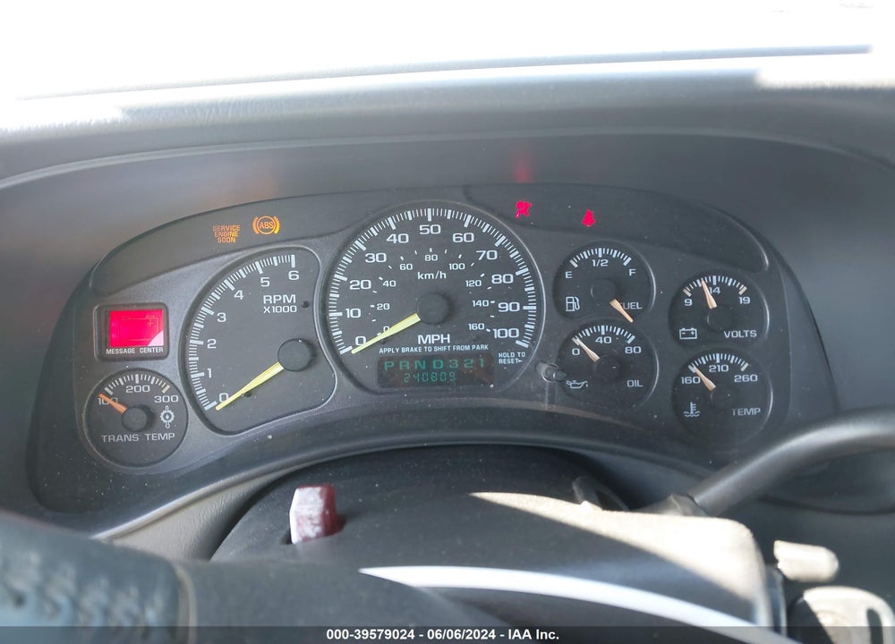 2001 CHEVROLET SILVERADO 2500HD LS VIN: 1GCHK29U81E239153