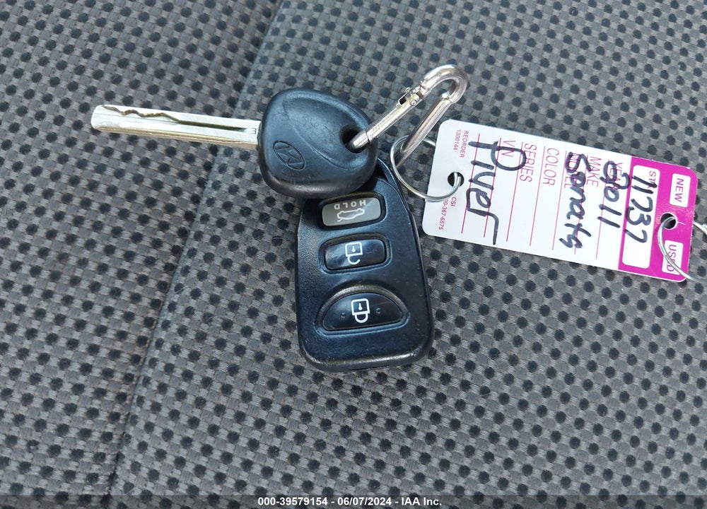 2011 HYUNDAI SONATA GLS VIN: 5NPEB4AC9BH070408