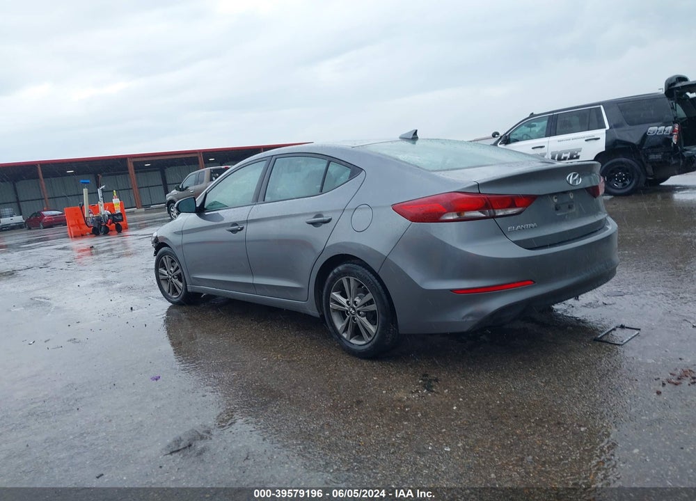 2018 HYUNDAI ELANTRA SEL VIN: 5NPD84LF4JH301554