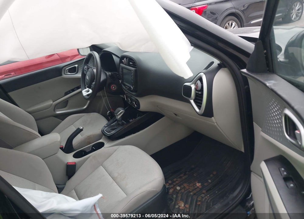 2020 KIA SOUL LX VIN: KNDJ23AU3L7703301