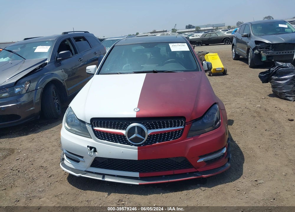 2013 MERCEDES-BENZ C 250 LUXURY/SPORT VIN: WDDGF4HB4DR257664