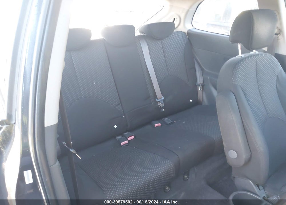 2007 HYUNDAI ACCENT GS VIN: KMHCM36C37U025185