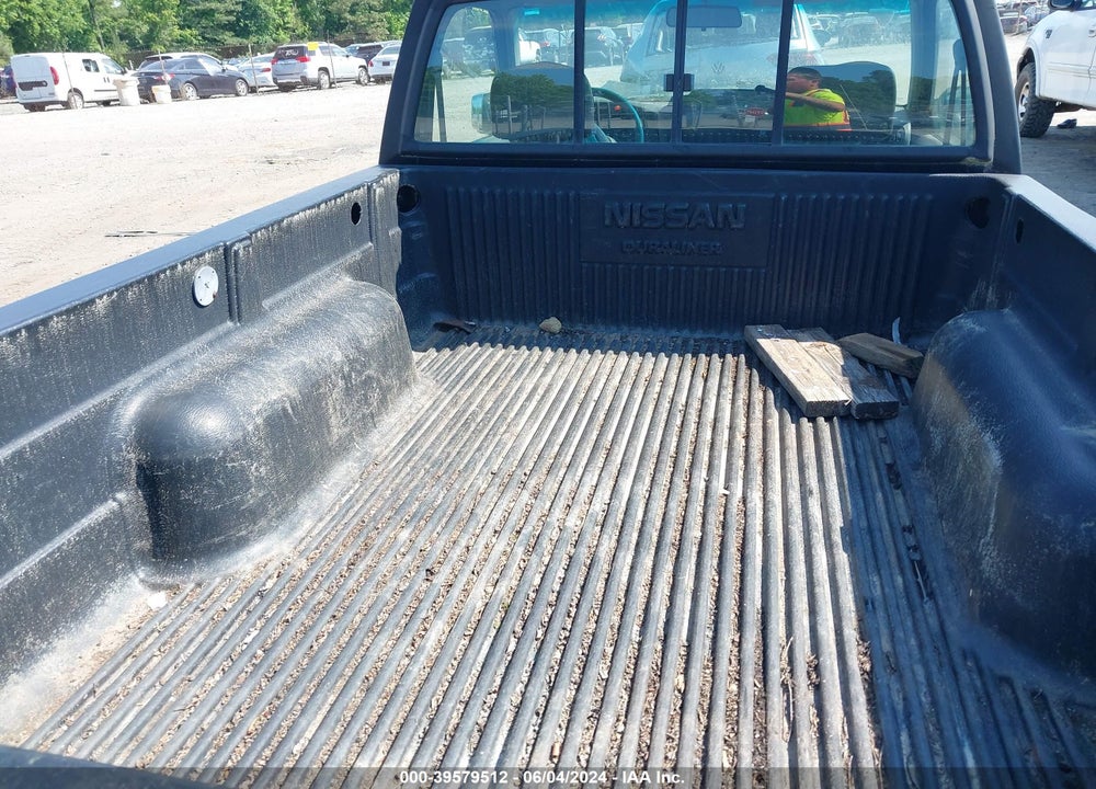 1994 NISSAN TRUCK XE VIN: 1N6SD11SXRC346102