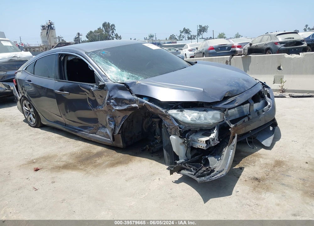 2018 HONDA CIVIC LX VIN: 2HGFC2F51JH513532