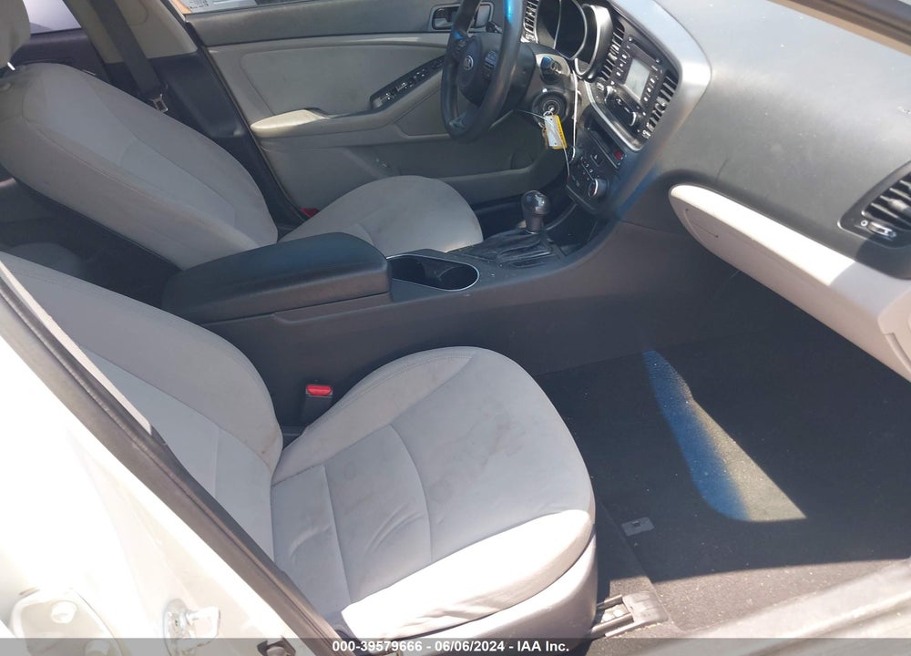 2015 KIA OPTIMA LX VIN: KNAGM4A71F5559653
