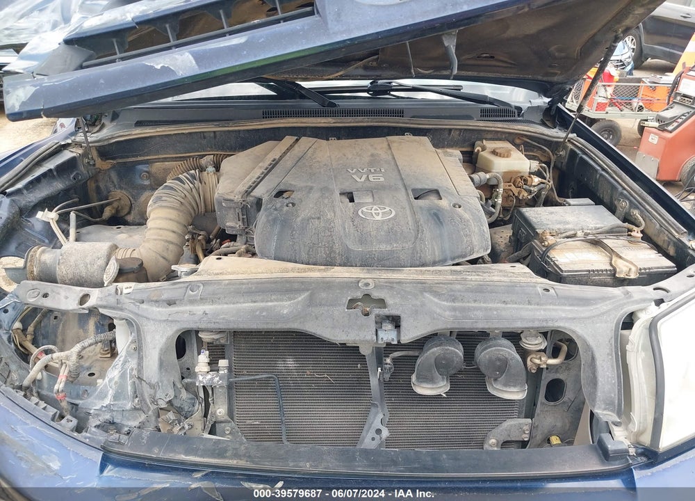 2003 TOYOTA 4RUNNER SR5 SPORT V6 VIN: JTEZU14R038008448