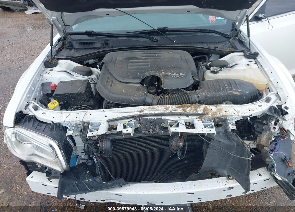 2018 CHRYSLER 300 LIMITED VIN: 2C3CCAEG7JH308672