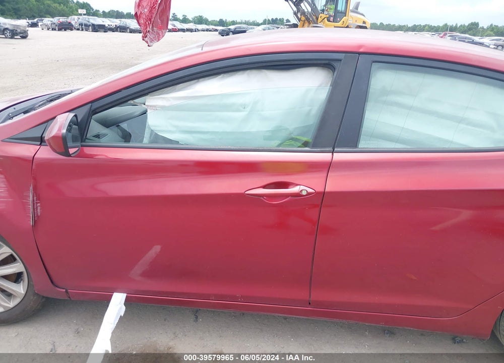 2016 HYUNDAI ELANTRA SE VIN: 5NPDH4AEXGH743595