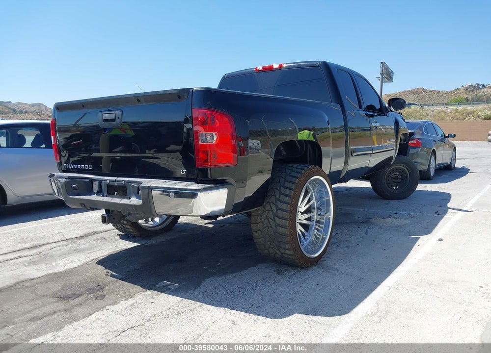 2013 CHEVROLET SILVERADO 1500 VIN: 1GCRCSE04DZ402222