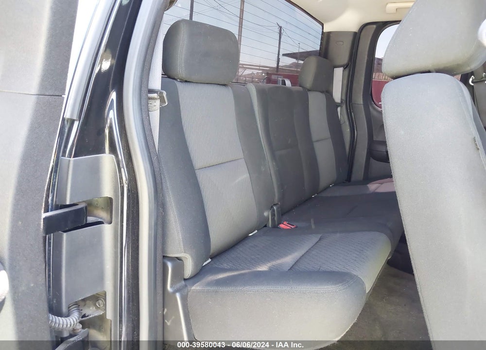 2013 CHEVROLET SILVERADO 1500 VIN: 1GCRCSE04DZ402222