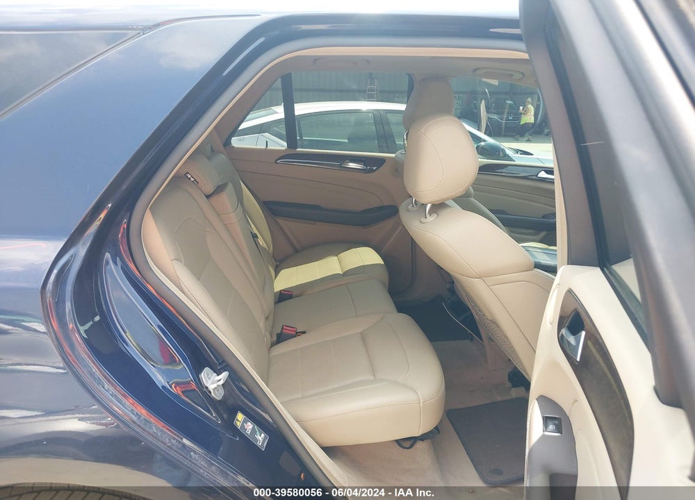2015 MERCEDES-BENZ ML 350 4MATIC VIN: 4JGDA5HB3FA521259