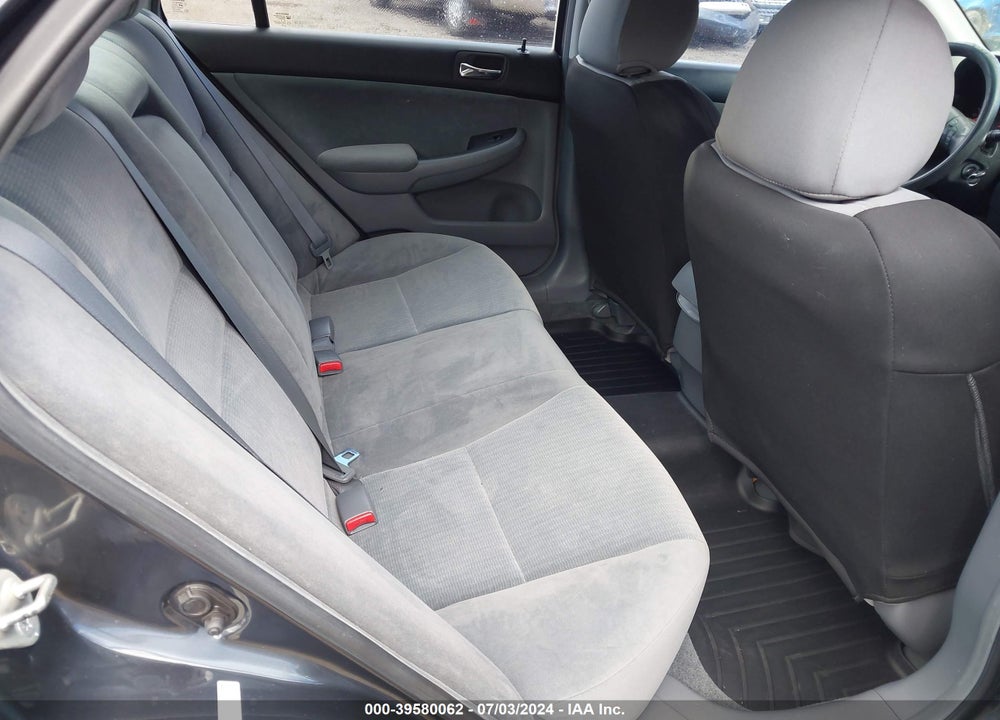 2005 HONDA ACCORD 2.4 LX VIN: 1HGCM56455A158703