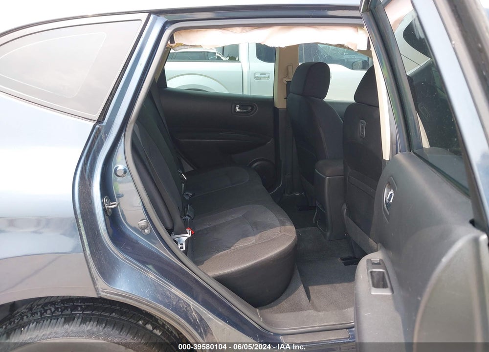 2015 NISSAN ROGUE SELECT S VIN: JN8AS5MT5FW667401