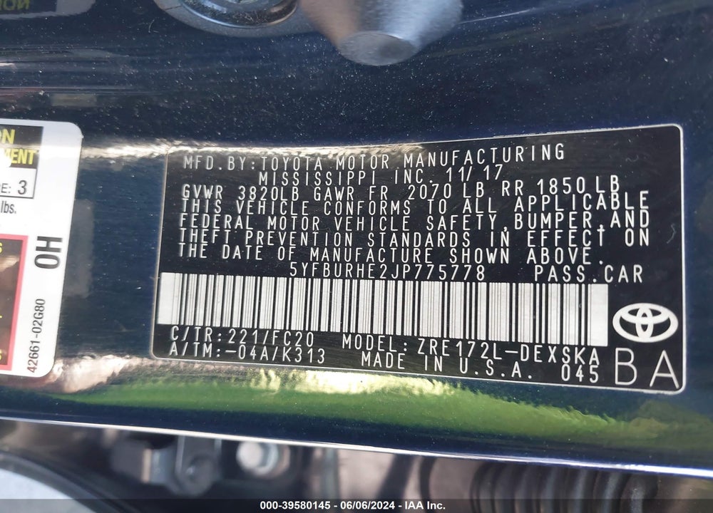 2018 TOYOTA COROLLA SE VIN: 5YFBURHE2JP775778