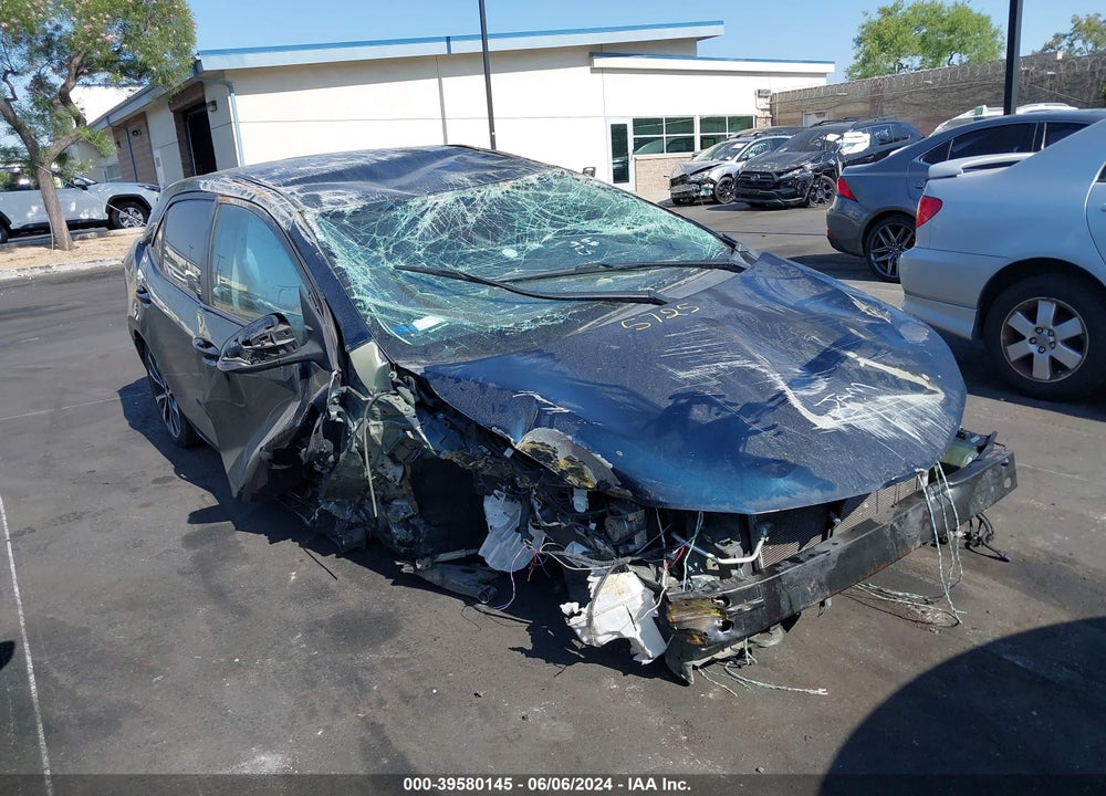 2018 TOYOTA COROLLA SE VIN: 5YFBURHE2JP775778
