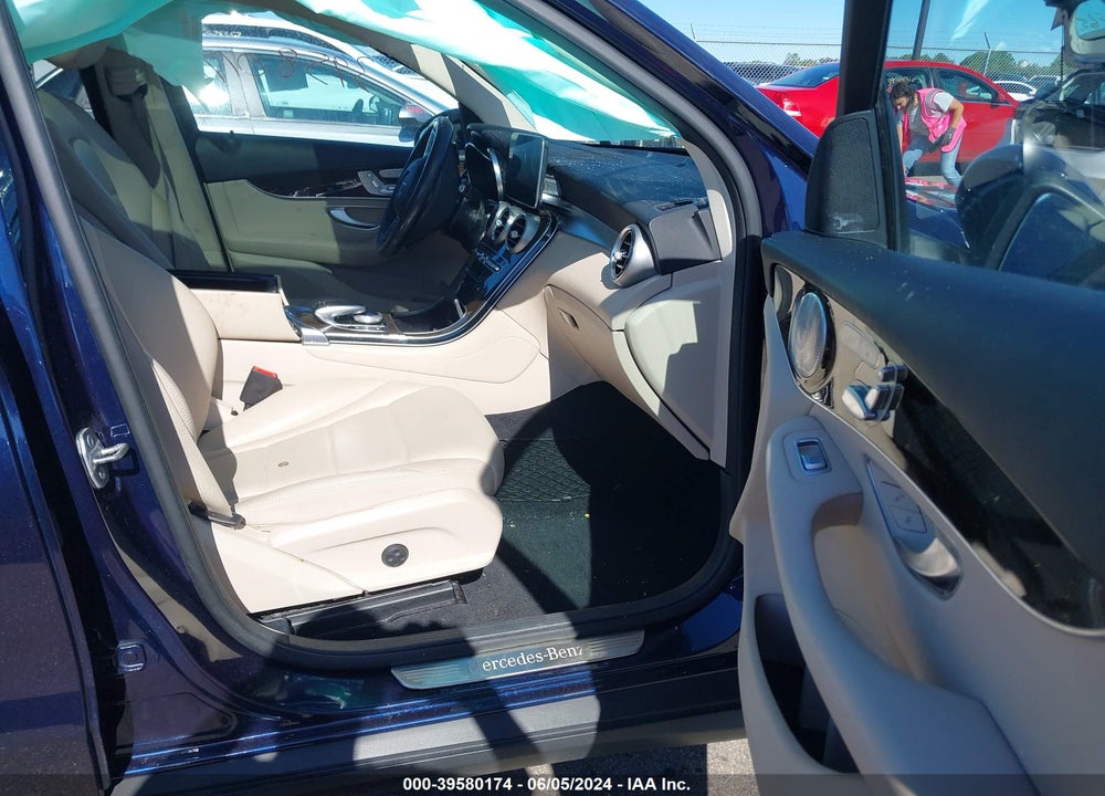 2017 MERCEDES-BENZ GLC 300 4MATIC VIN: WDC0G4KB0HF166801