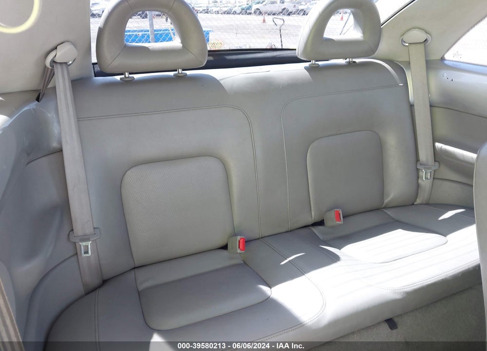 2000 VOLKSWAGEN NEW BEETLE GLS VIN: 3VWCA21C2YM501637