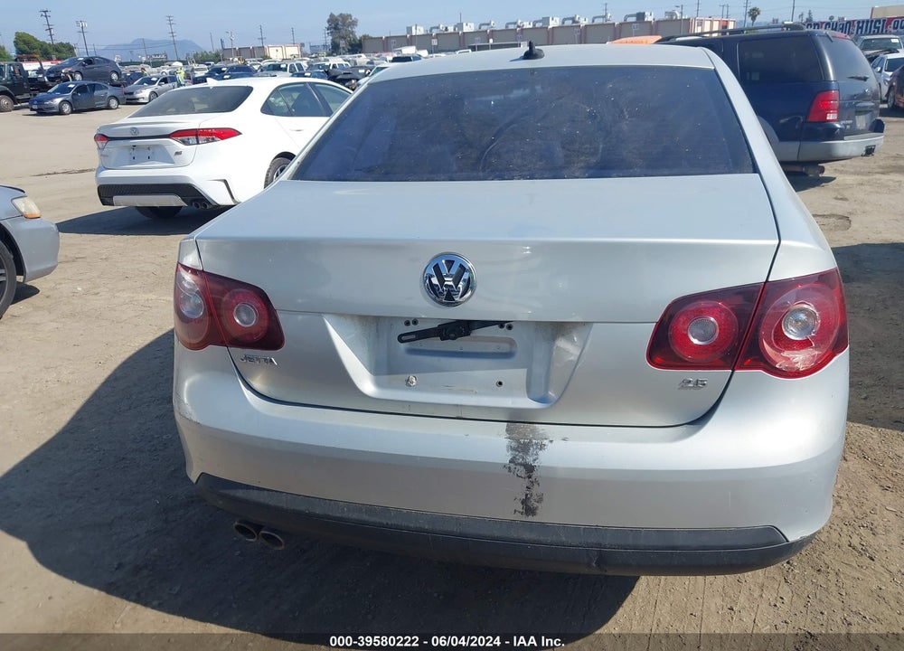 2010 VOLKSWAGEN JETTA SE VIN: 3VWRZ7AJ0AM023819