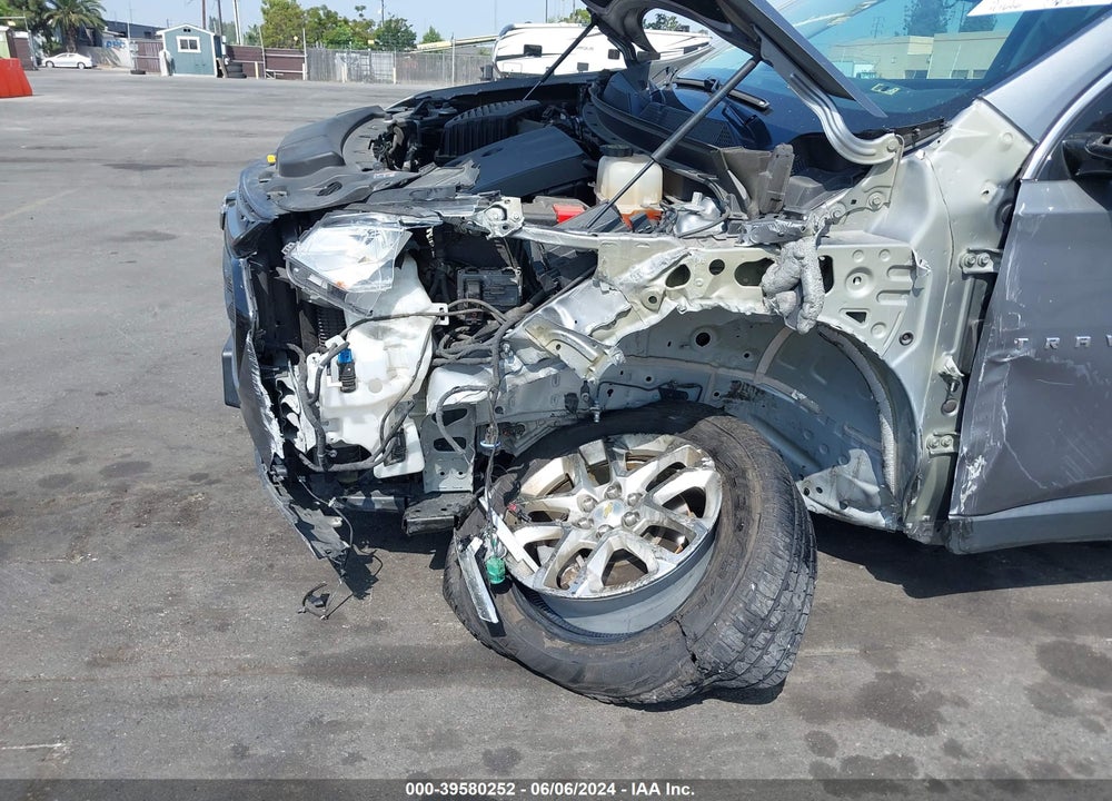 2018 CHEVROLET TRAVERSE 1LT VIN: 1GNERGKW8JJ229177