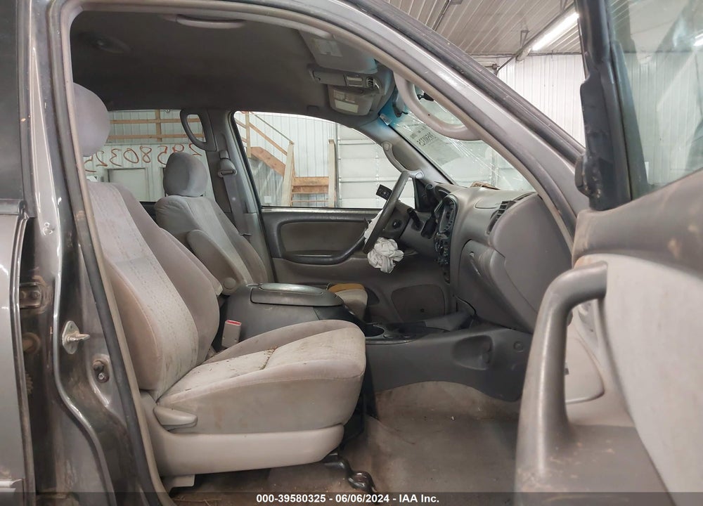 2006 TOYOTA TUNDRA SR5 V8 VIN: 5TBDT44126S547904