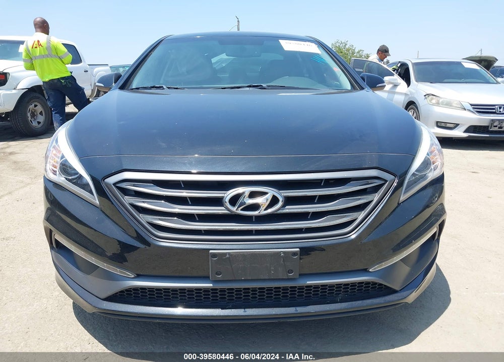 2015 HYUNDAI SONATA SPORT VIN: 5NPE34AF3FH088674