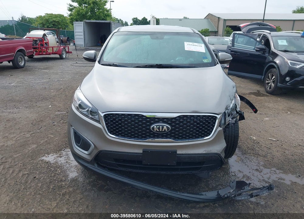 2016 KIA SORENTO 2.4L L VIN: 5XYPG4A30GG041498