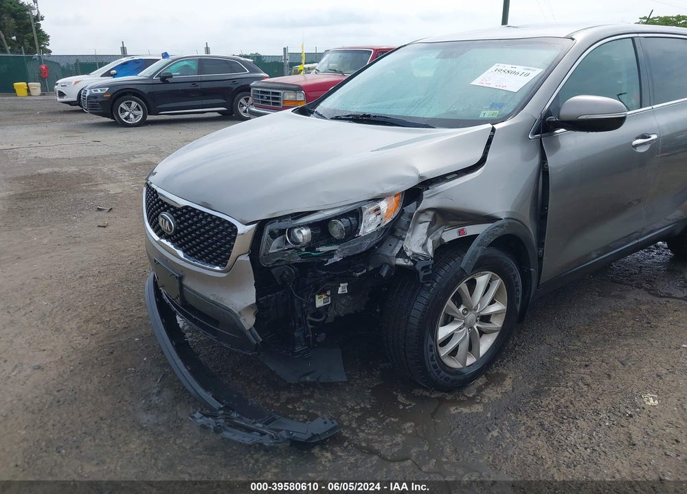 2016 KIA SORENTO 2.4L L VIN: 5XYPG4A30GG041498