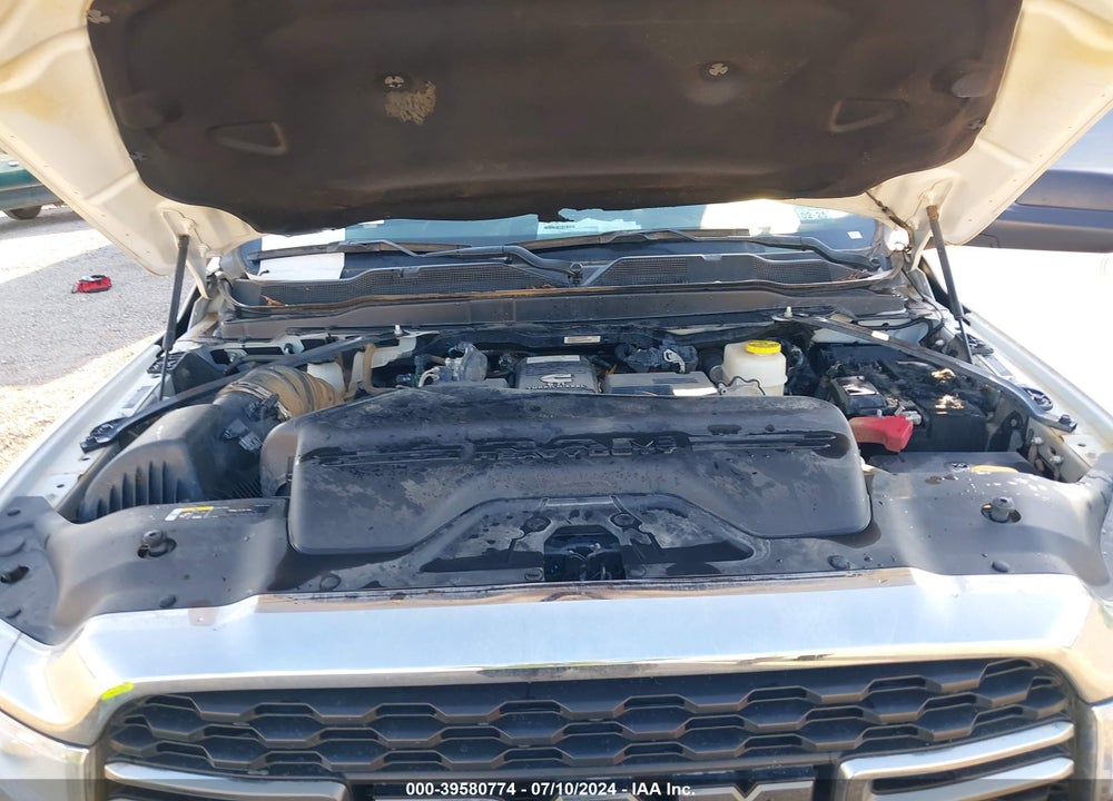 2022 RAM 3500 BIG HORN  4X4 8' BOX VIN: 3C63RRHL5NG260023