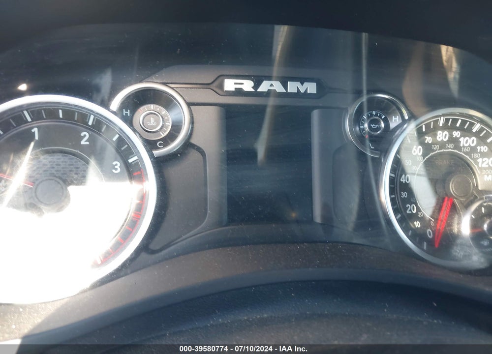 2022 RAM 3500 BIG HORN  4X4 8' BOX VIN: 3C63RRHL5NG260023