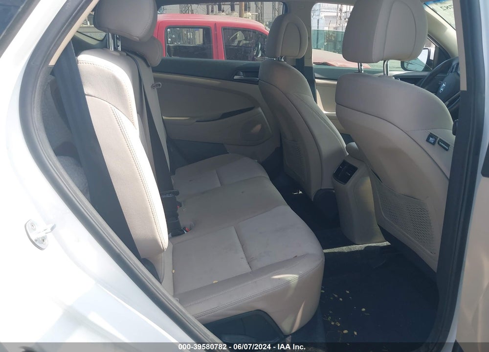 2017 HYUNDAI TUCSON SPORT VIN: KM8J33A27HU478297
