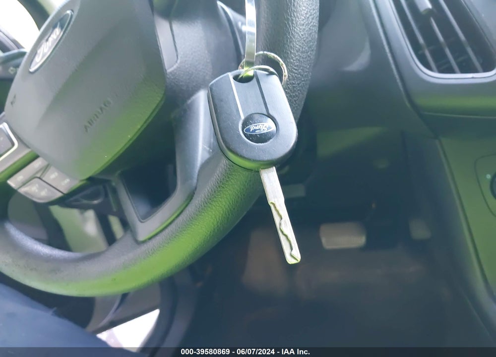 2018 FORD FOCUS SE VIN: 1FADP3F26JL206629
