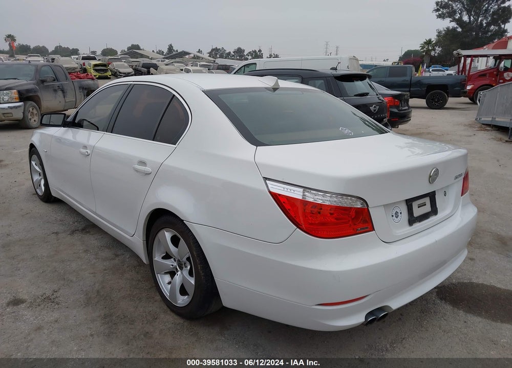 2008 BMW 528I VIN: WBANU53518C110223