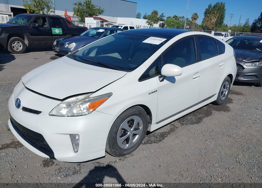 2014 TOYOTA PRIUS THREE VIN: JTDKN3DUXE1782558