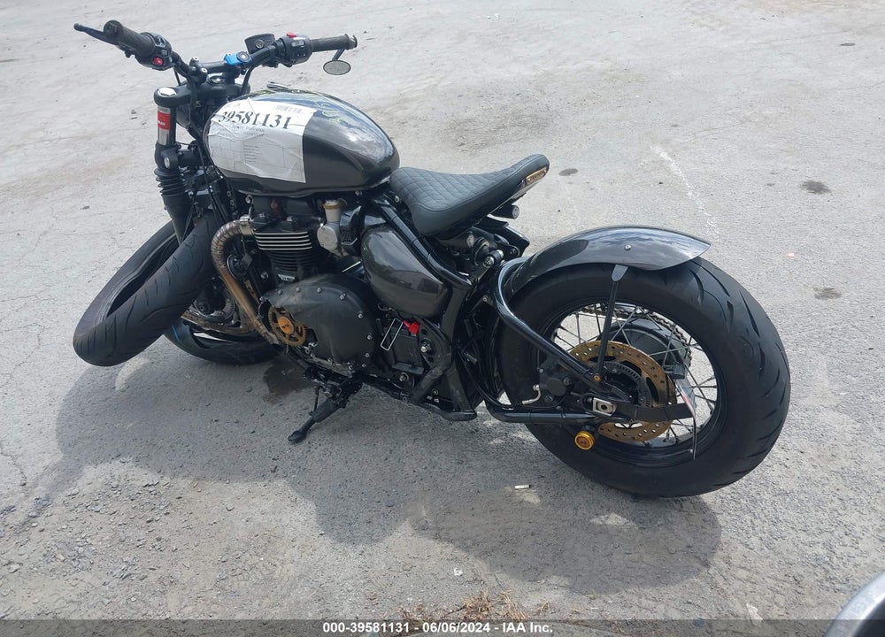 2023 TRIUMPH MOTORCYCLE BONNEVILLE BOBBER VIN: SMTD53HL4PTBE7420