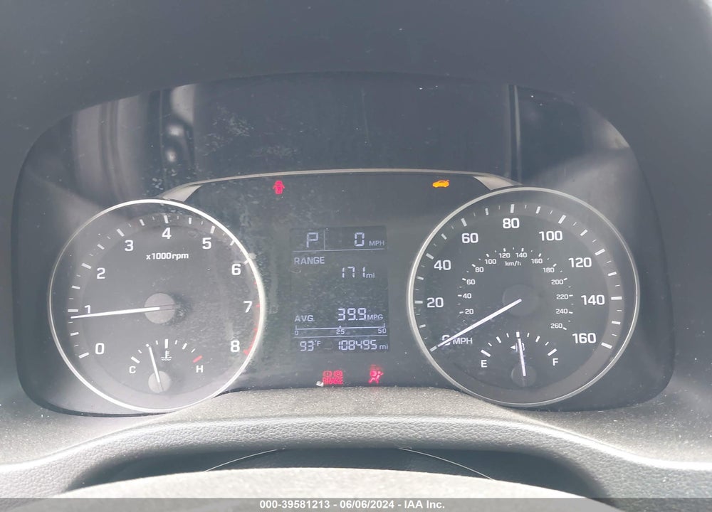 2018 HYUNDAI ELANTRA SE VIN: 5NPD74LF3JH223156