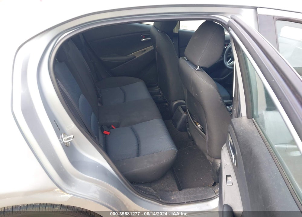 2018 TOYOTA YARIS IA VIN: 3MYDLBYV1JY304032