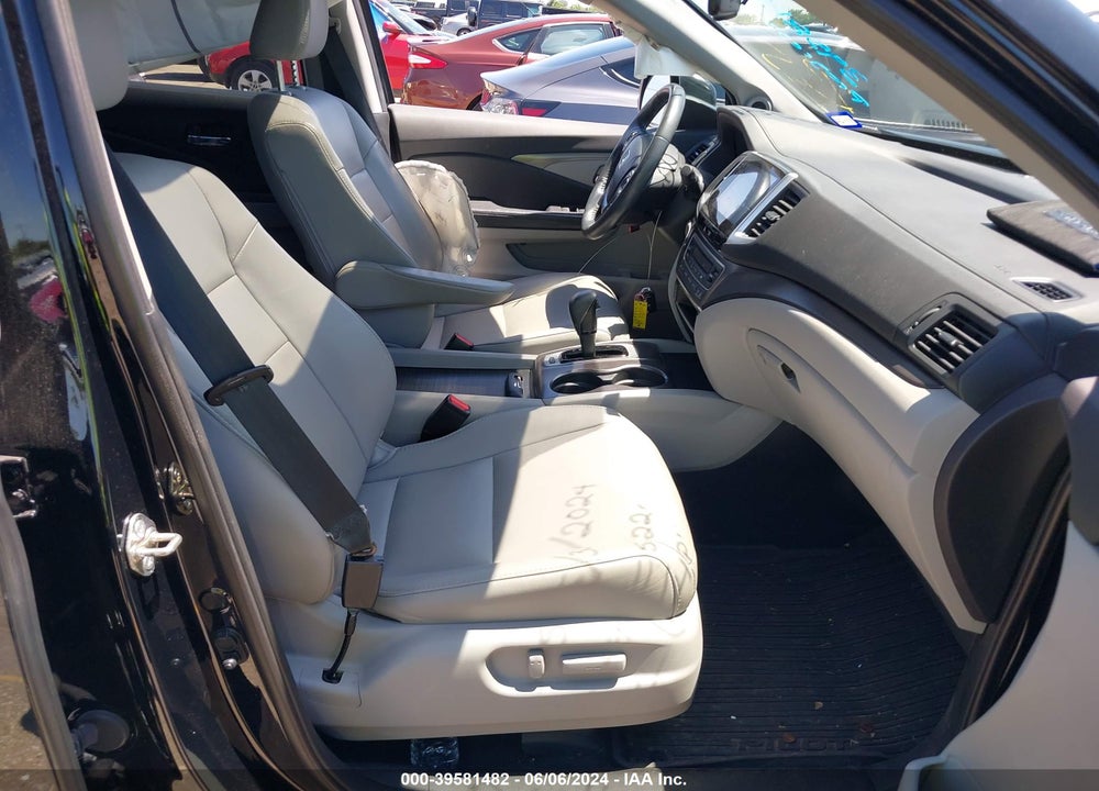 2017 HONDA PILOT EX-L VIN: 5FNYF6H50HB027006