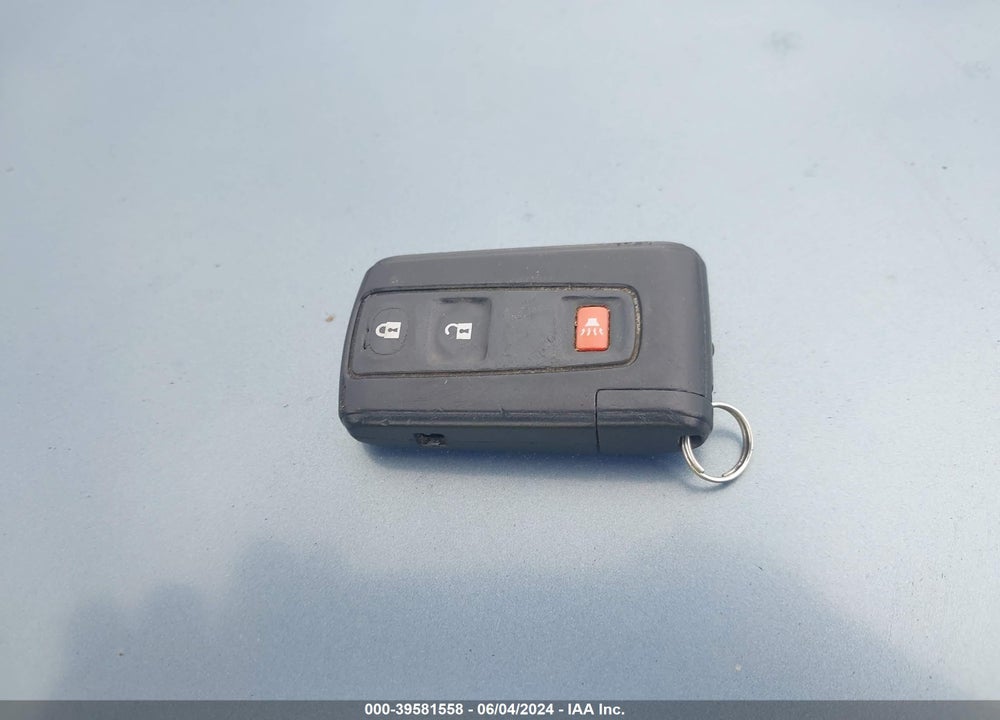 2005 TOYOTA PRIUS VIN: JTDKB20U550132129