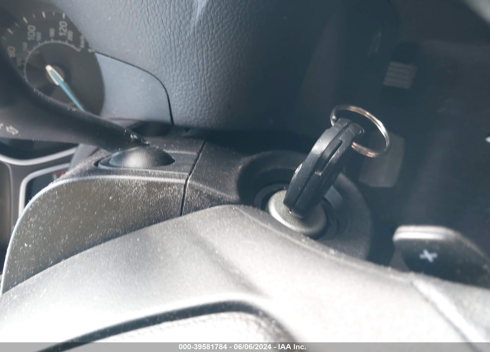2015 FORD FOCUS SE VIN: 1FADP3K29FL291673