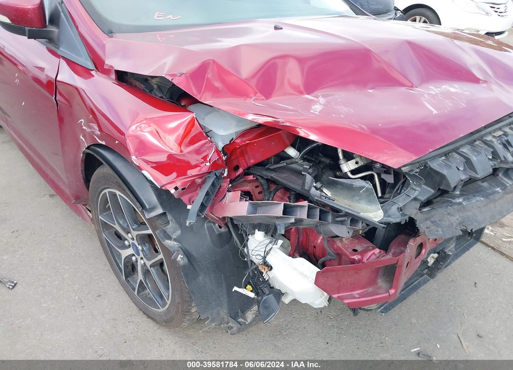 2015 FORD FOCUS SE VIN: 1FADP3K29FL291673