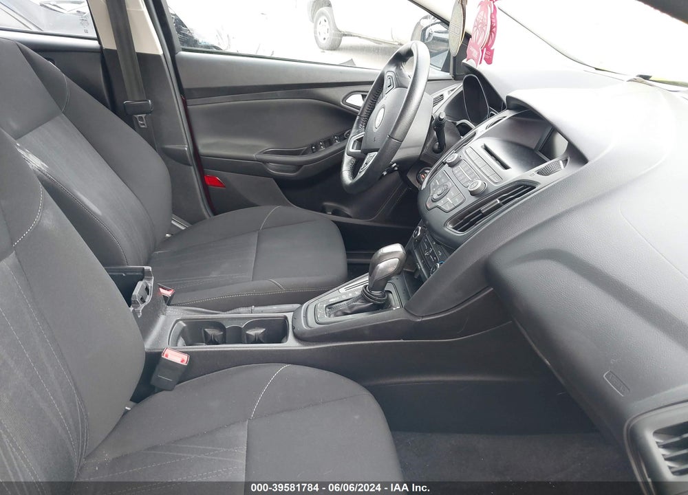2015 FORD FOCUS SE VIN: 1FADP3K29FL291673