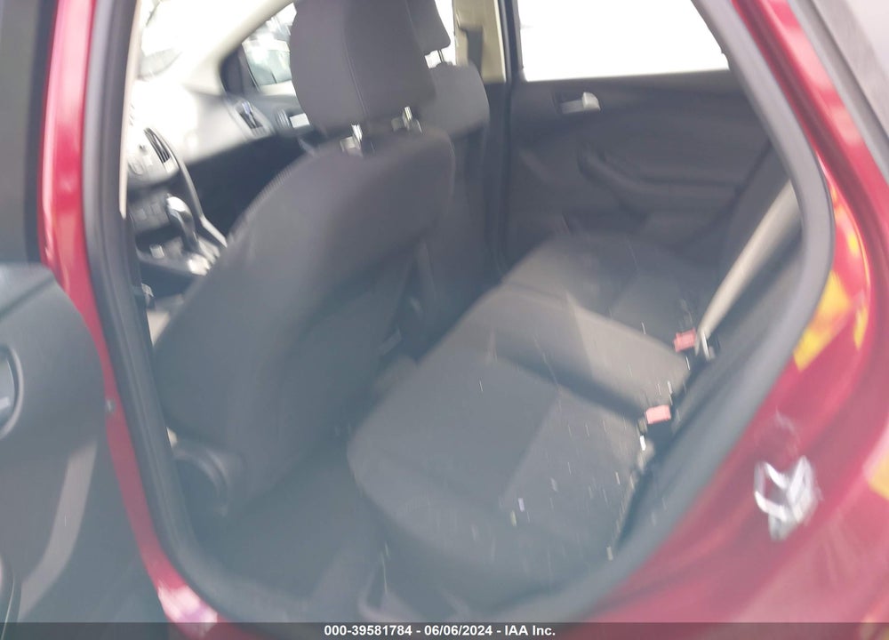 2015 FORD FOCUS SE VIN: 1FADP3K29FL291673