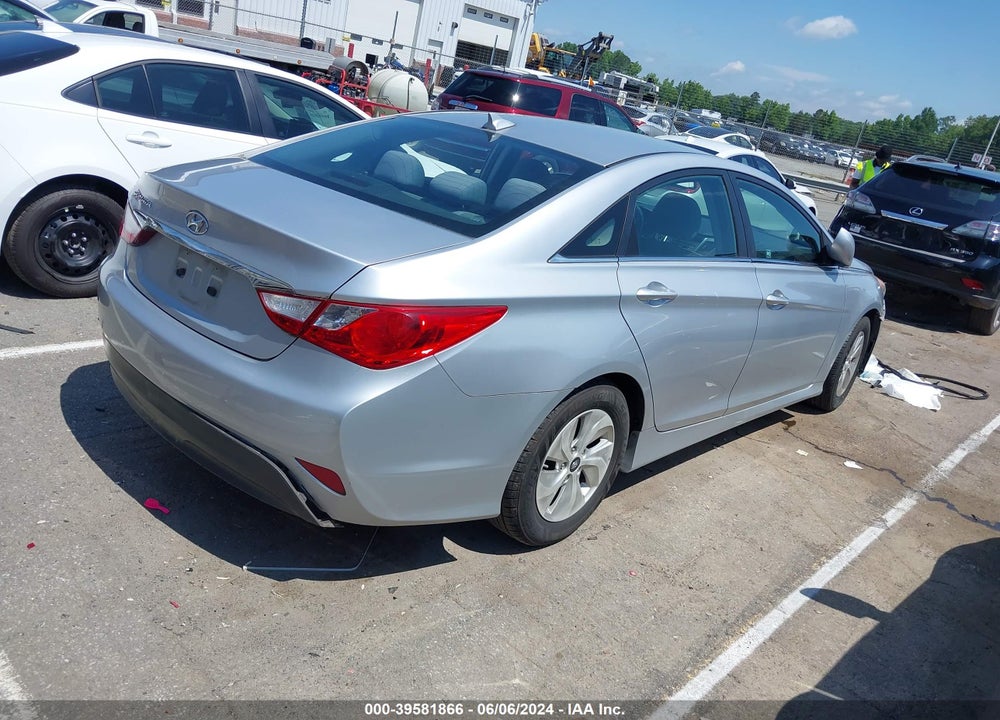 2014 HYUNDAI SONATA GLS VIN: 5NPEB4AC5EH818737