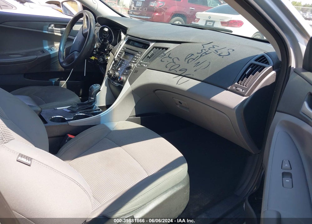 2014 HYUNDAI SONATA GLS VIN: 5NPEB4AC5EH818737