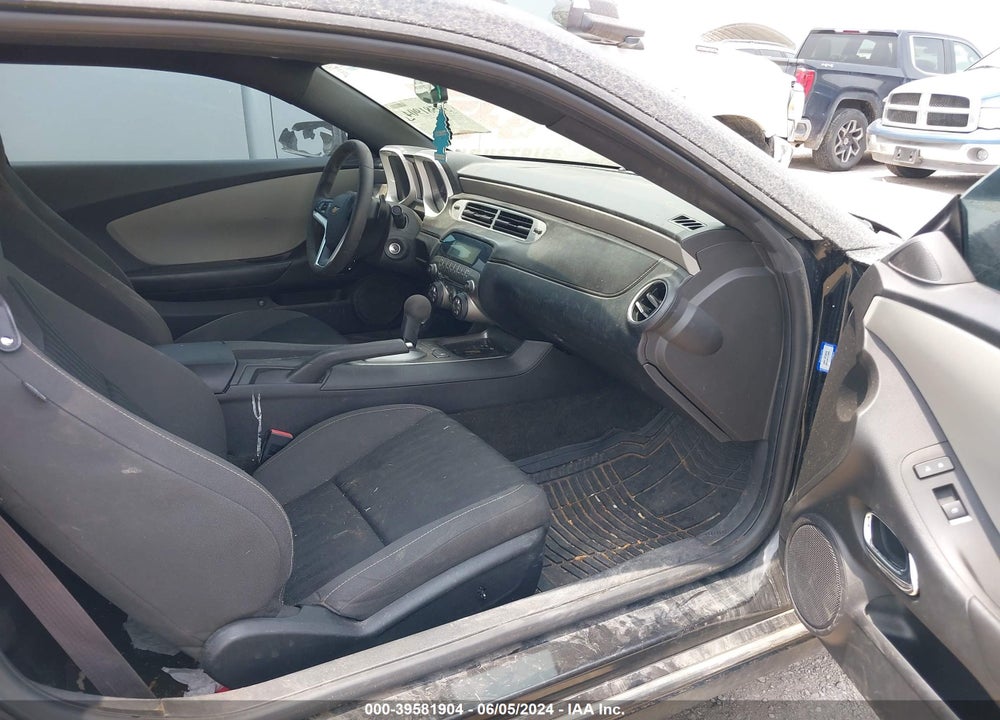 2015 CHEVROLET CAMARO 2LS VIN: 2G1FB1E3XF9172038