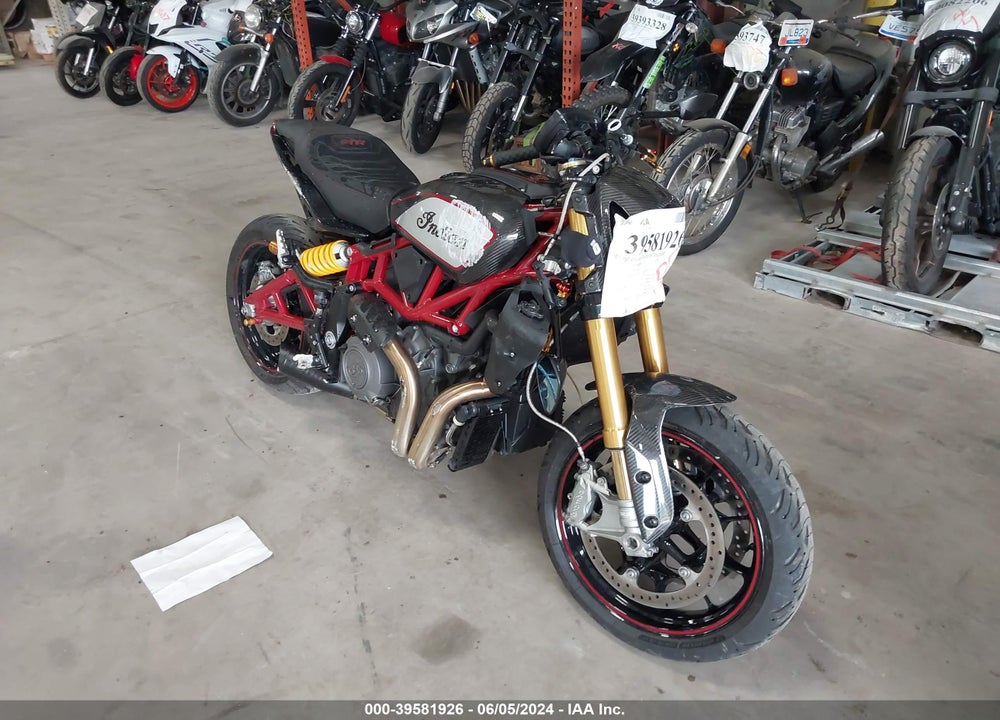 2022 INDIAN MOTORCYCLE CO. FTR R CARBON VIN: 56KRZR252N3173674