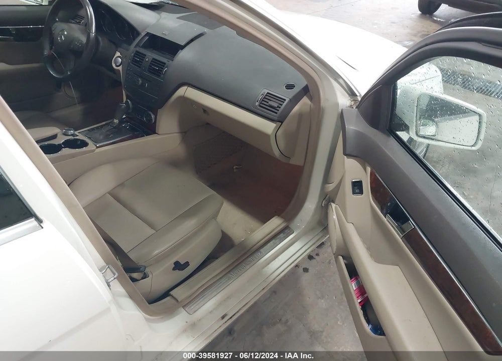 2010 MERCEDES-BENZ C 300 LUXURY 4MATIC/SPORT 4MATIC VIN: WDDGF8BB2AF472246