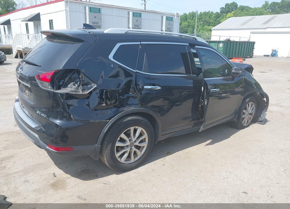 2017 NISSAN ROGUE SV VIN: 5N1AT2MV1HC747870