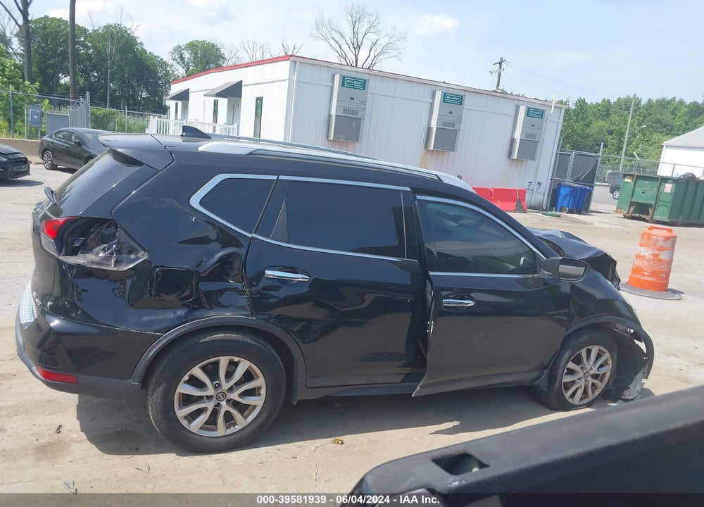 2017 NISSAN ROGUE SV VIN: 5N1AT2MV1HC747870