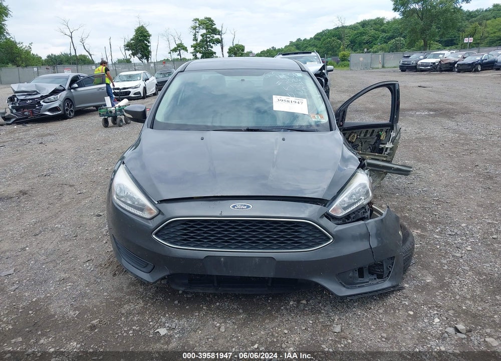 2017 FORD FOCUS SE VIN: 1FADP3F25HL228860